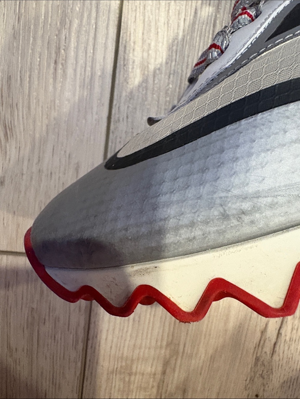 Authentic Christian Louboutin White, Black & Red Low-Top Sharkina - Picture 4 of 7